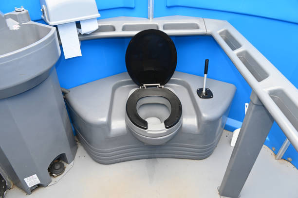 Best Local porta potty services  in Struthers, OH